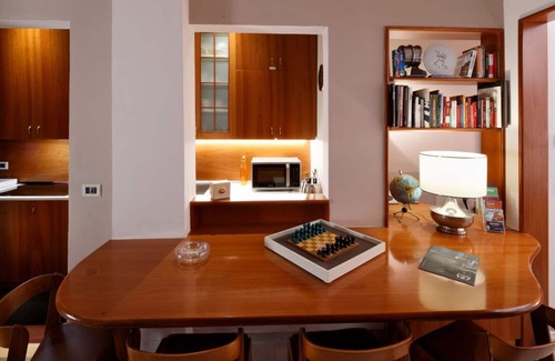 Historic Center Apartment | Giardino Segreto - History and Design