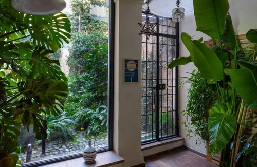 Historic Center Apartment | Giardino Segreto - History and Design