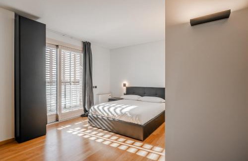 Dergano Apartment | Giax Tower Luxury Oasis