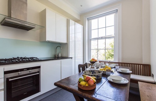 Angel Apartment | Gibson Square by onefinestay