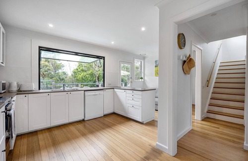 Somers House | Gigglewiggy, Somers - 1 NIGHT FREE!* - Peaceful coastal sanctuary, linen included