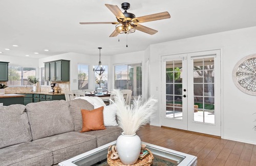 Val Vista Lakes House | Gilbert Val Vista Lakes Vacation Home