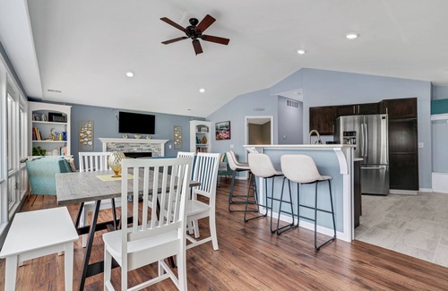 Jackson Cottage | Gilletts Lake Getaway: A Fall Retreat for Outdoor Fun and Cozy Evenings by the Fire