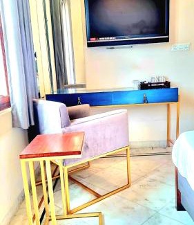 Bhopal House | Giovanni Suites
