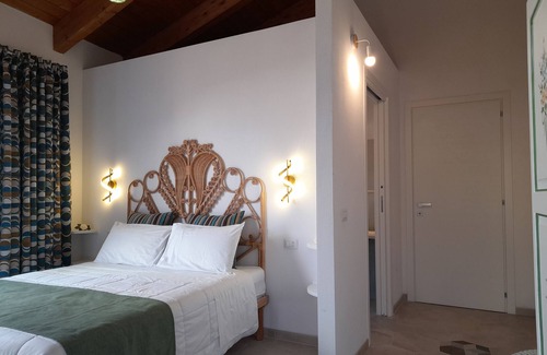 Riola Sardo House | Girasole Boutique B&B
