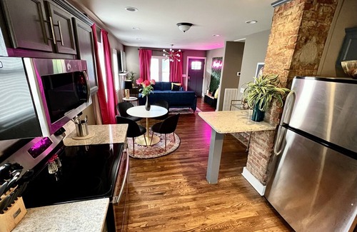 Radnor House | Girls' Getaway: Charming 6-Person House, 5 Miles to Downtown!