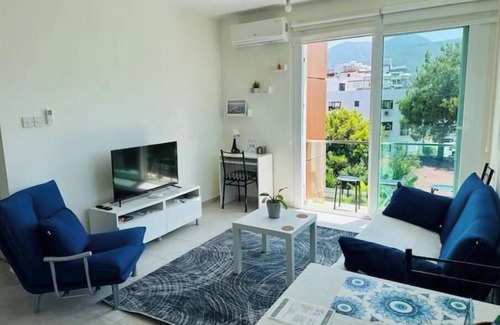 Politiko Apartment | Girne Central 1 bedroom, walk to harbour