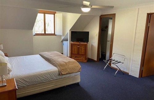 Eukey Hotel | Girraween Country Inn