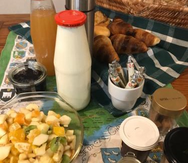 La Chapelle Bertrand House | Gite à la ferme Les places