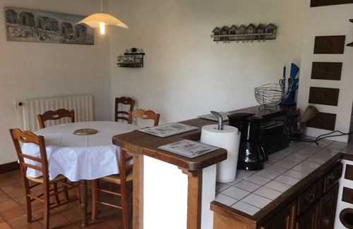 Lingreville Villa | Gîte - 3 minutes from the sea - 15 minutes from GRANVILLE - in TOURNEVILLE SUR MER.