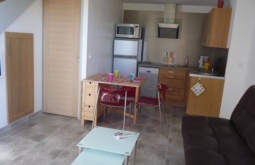 Nages-et-Solorgues Condo | Gite 4 Personnes Avec Piscine Partagée