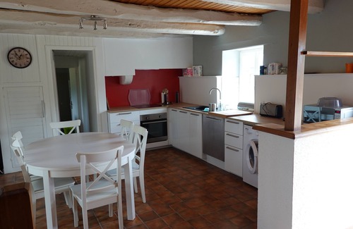 Dineault House | Gite 6 people in the heart of nature.