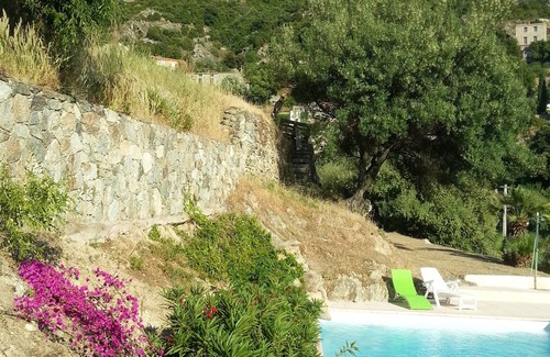 Lama Apartment | Gite 6 Personnes Avec Piscine Partagée