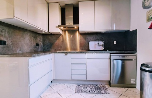Bezons Cottage | Gite Argenteuil, 3 bedrooms, 6 persons