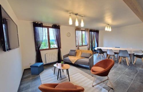 Ornans House | Gite au Doubs Chalet