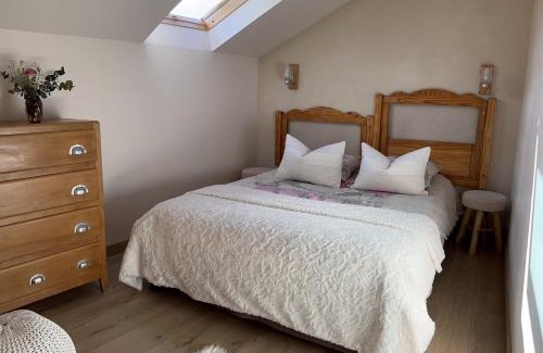 Lor House | Gite Au Grenier Cosy