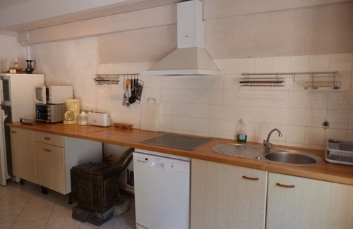 Plouhinec House | gite.beach on foot, house sleeps 8.29sud.