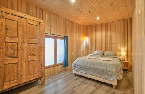 Saint-Antoine-l'Abbaye Apartment | Gite de la Maroquinerie