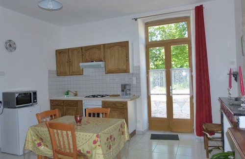 Brion Cottage | Gite de la tour 50m² in brion in the autunois 1 bedroom 5 sleeps