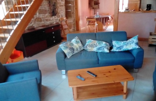 Castelnau-Pegayrols House | Gite in the small medieval village of Castelnau Pégayrols 3 stars, 3 stars