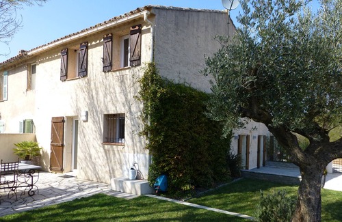 Peissonnel Cottage | gîte in the Plaine des Maures nature reserve at the foot of the Massif des Maures