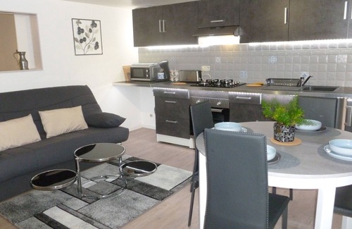 Gavray Apartment | GITE IN VALLEY OF SIENA