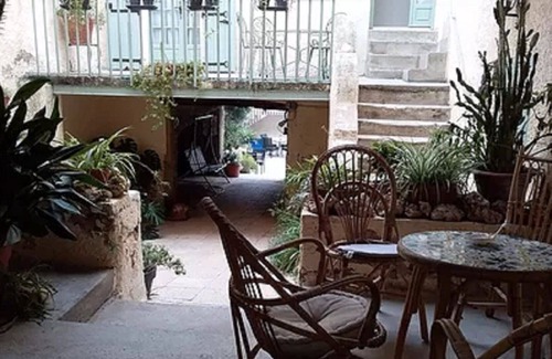 Autignac Apartment | Gite la coquillade - 2 people