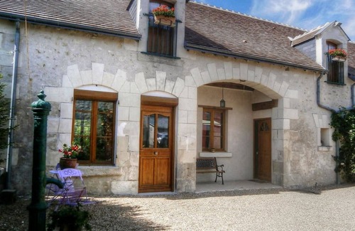 Nouans-les-Fontaines Cottage | Gite Nouans-les-Fontaines, 5 bedrooms, 12 persons