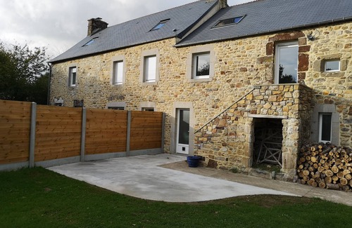 Vasteville House | Gite of Herquetot "Les Genets"