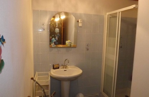 Riom-es-Montagnes Cottage | Gite Riom-ès-Montagnes, 1 bedroom, 4 persons