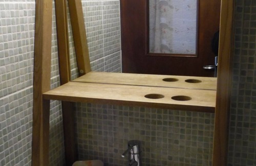 Aveze Apartment | Gîte Sancy, ground floor apartment in bucolic village. Pets allowed