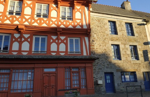 La Roche-Derrien House | Gîte Ty Kousked in La Roche Derrien | sleeps 4 to 6