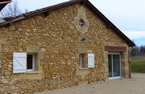 Cours-de-Pile House | GITE VERY COMFORTABLE IN THE COUNTRY, NICE VOLUMES PROMOTION IN JULY