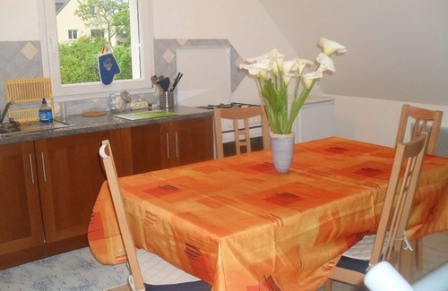 Tredrez-Locquemeau Cottage | Gite with garden, panoramic sea view and wifi fibre