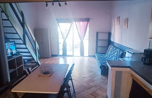 Roquefort-des-Corbieres House | Gitelacapelle Avec 2 Chambres Piscine, à 10mm Plages Sauvages, Cadre Tropic