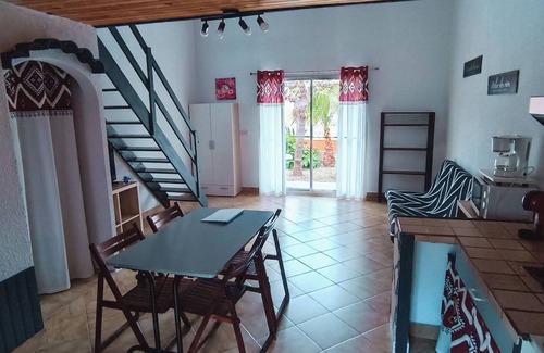Roquefort-des-Corbieres House | Gitelacapelle with 2 swimming pool bedrooms, 10mm from wild beaches, tropical setting .