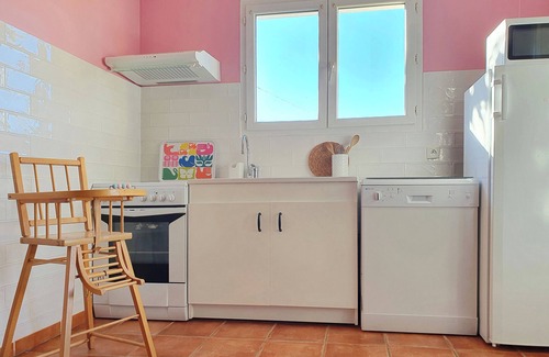 Ventenac-Cabardes Apartment | Gites du Cabardes Gite 1: with heated pool just 5 miles/8 kms from Carcassonne