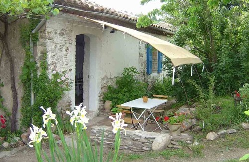 Chamborigaud Apartment | Gîtes in 18th century house with pool and garden, river
