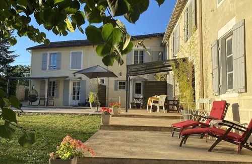 Ruffec Cottage | Gites Rue Du Chateau - four traditional French cottages