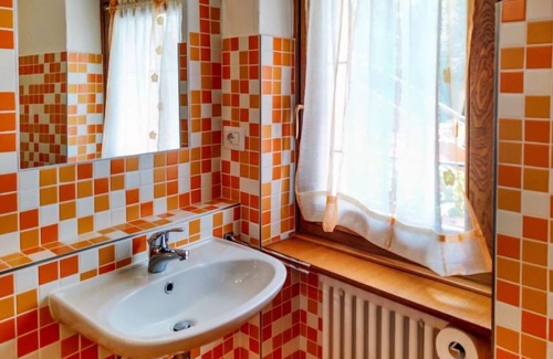Peglio House | Giulia by Interhome