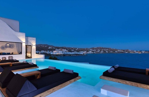 Paraga Villa | Giulietta - A Stunning Contemporary Home Perched on a Hill in Mykonos