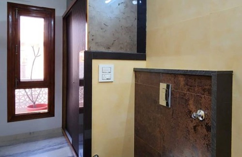 New Delhi Apartment | GK2-2 bedroom apartment
