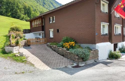 Engi House | Glärnisch Blick