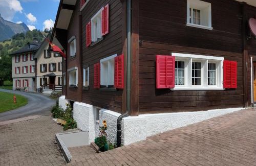 Engi House | Glärnisch Blick