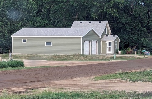 Webster House | Glacial Lakes Retreat- 4-bedroom house with WiFi and AC in charming Webster