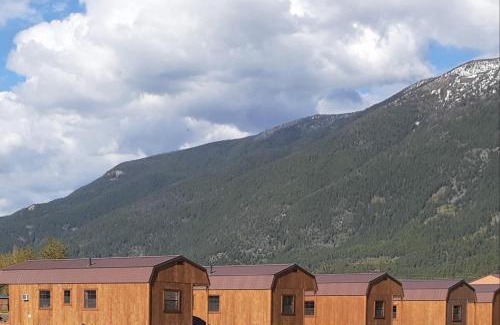 Columbia Falls Hotel | Glacier Acres Guest Ranch