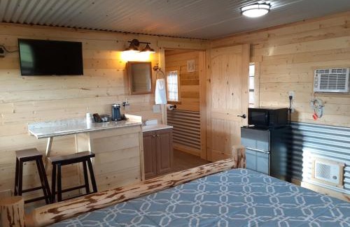 Columbia Falls Hotel | Glacier Acres Guest Ranch