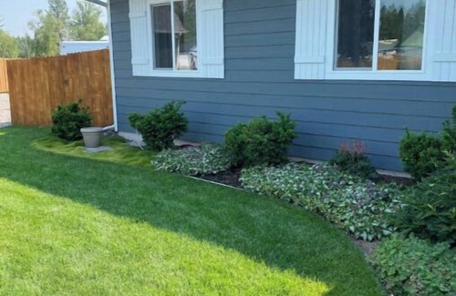 Evergreen House | Glacier Getaway. 30 minutes from glacier park fun!