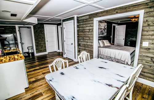 Columbia Falls Other | Glacier Park Farmhouse couples /honeymoon /wedding travels/family HOT TUB views
