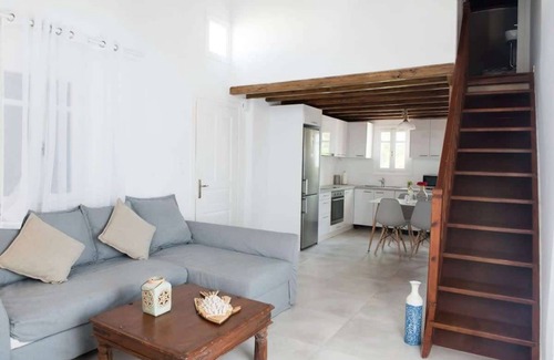 Ornos House | Glamorous 2BR Villa in Ornos with Amazing Sea View
